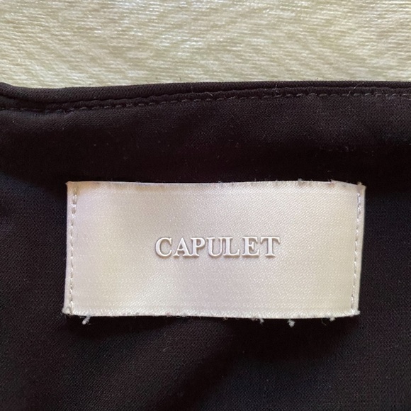 Capulet cropped blouse — size SMALL - Picture 7 of 14